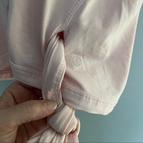 Lululemon It’s A Tie Tee Pink Mist Size 4 - Picture 3 of 4